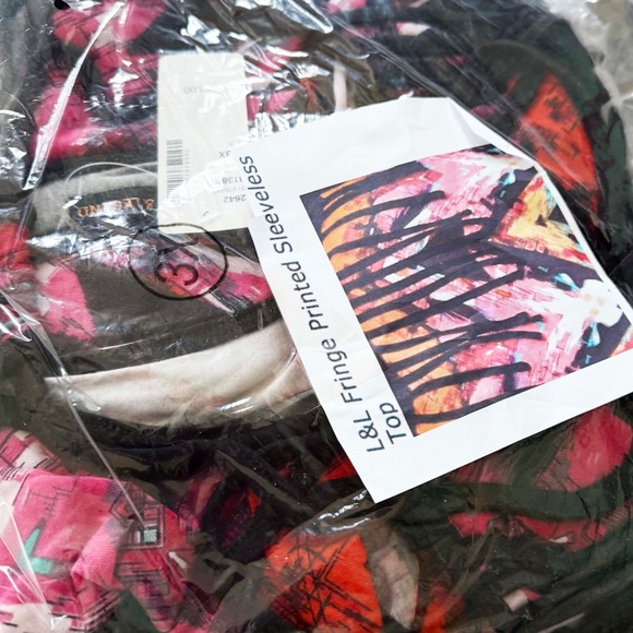 FRINGED TOP, SLEEVELESS, BLACK & MULTICOLOUR, SIZE 3X, POLYESTER SPANDEX, RACER - Picture 3 of 3